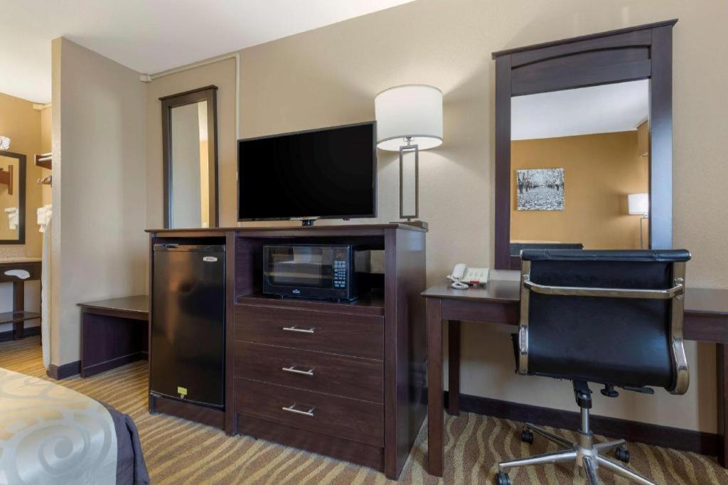 Best Western Taylor Inn Екстериор снимка