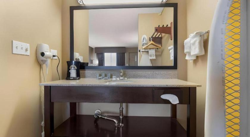 Best Western Taylor Inn Екстериор снимка