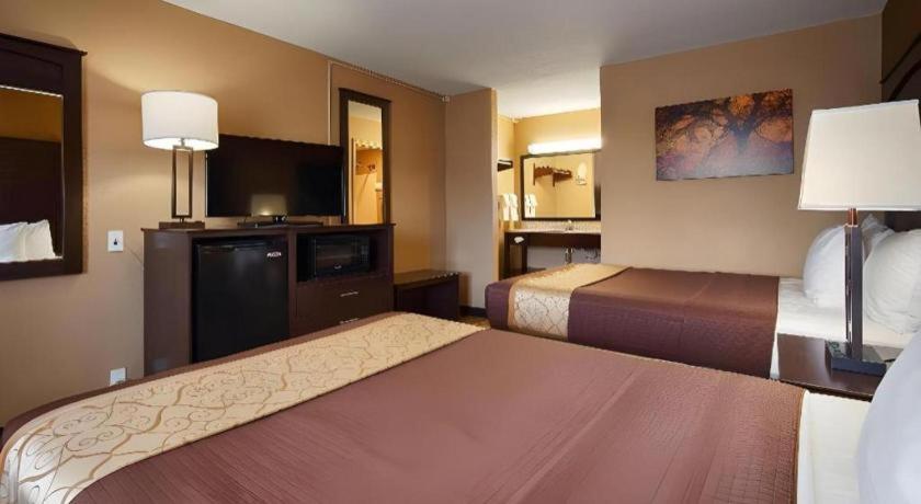 Best Western Taylor Inn Екстериор снимка